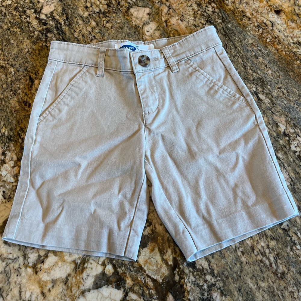 Got too small. Old Navy. Khaki. Size 8